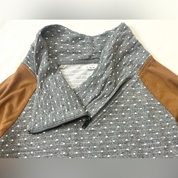 Maurices Gray and White Polka Dot Top w Brown Sleeves Cowl Neck Sweatshirt XS - Picture 7 of 16